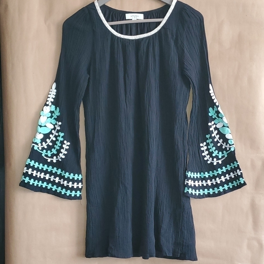 Umgee Embroidered tunic dress Size S